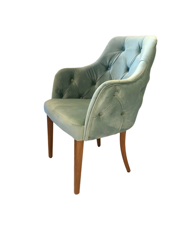 Chaise Stand